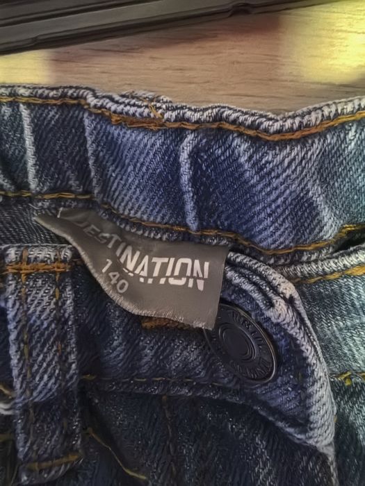 **Jeansy dziewczęce r 140 **