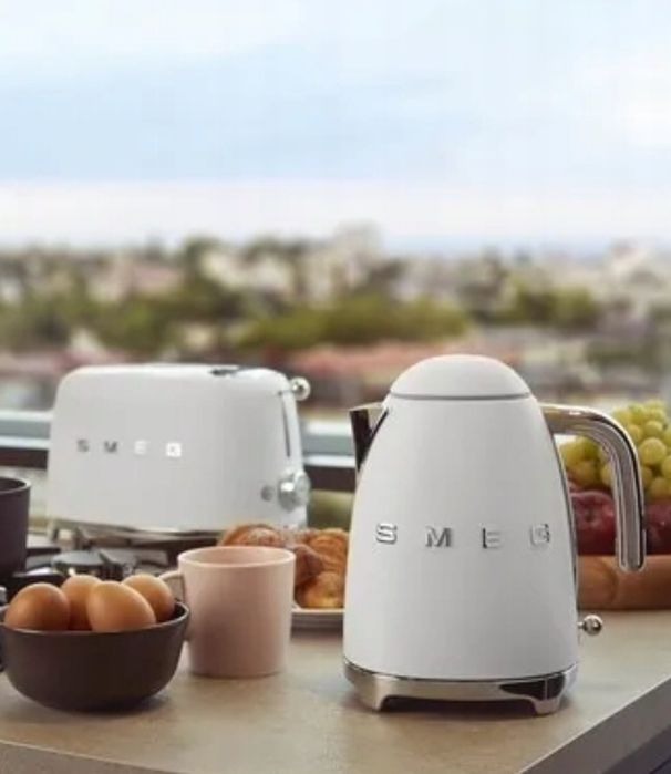 Електрочайник SMEG білий матовий Чайники СМЕГ