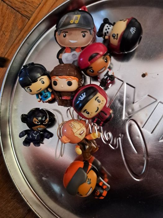 Zabawki z jajek kindet