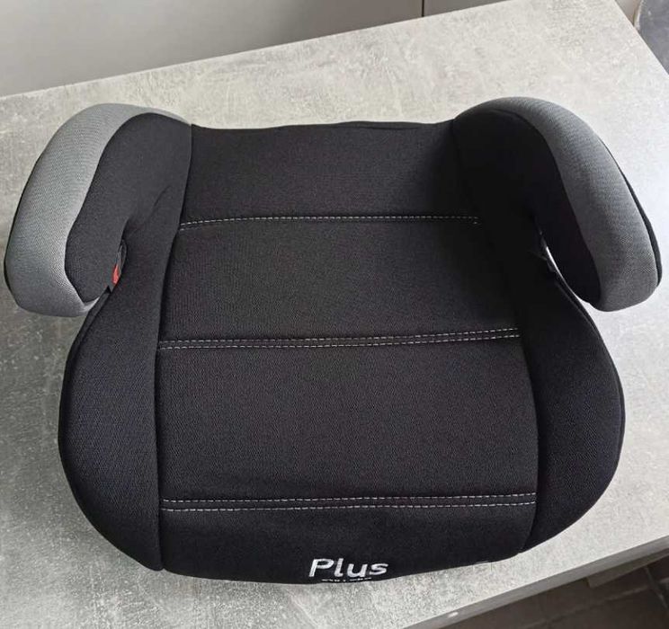 Автокрісло бустер, автокресло детское CARRELLO 15-36 кг