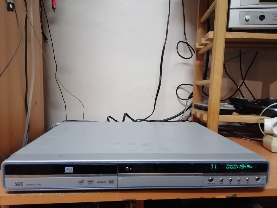 Nagrywarka SEG DVRH 67-250 HDD 160gb