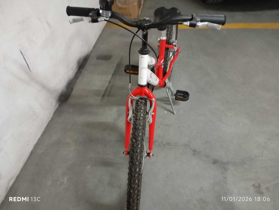 Bicicleta mais Capacete criança bicicleta