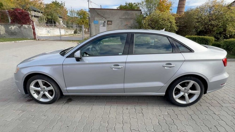 продаж авто Audi A3 2014