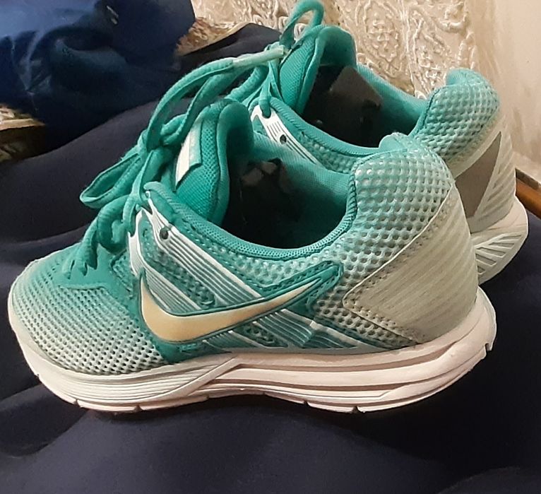 Кросівки Nike ,розмір 39
