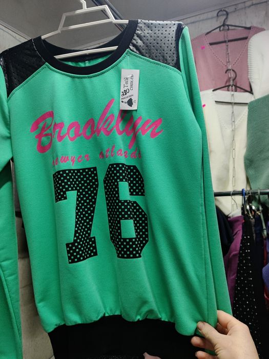 Кофти жіночі в'язані,на флісі і трикотажні