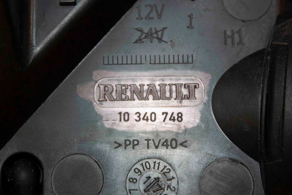 Farol Renault Clio (N.058-Z4)