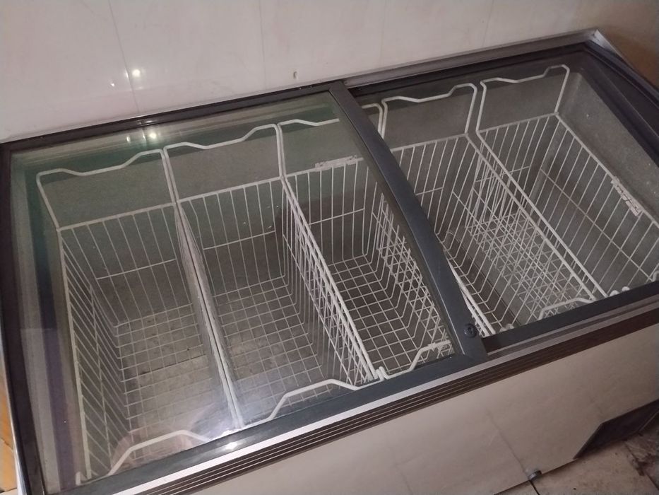 Морозильна ларь на 300 л