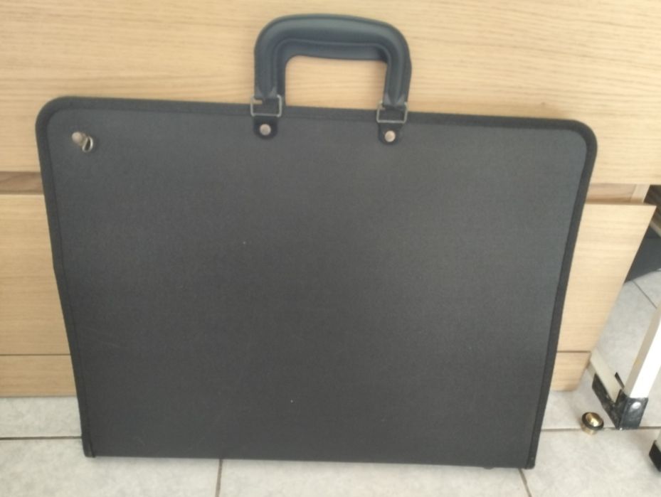 Capa A3 + Diverso Material incluído