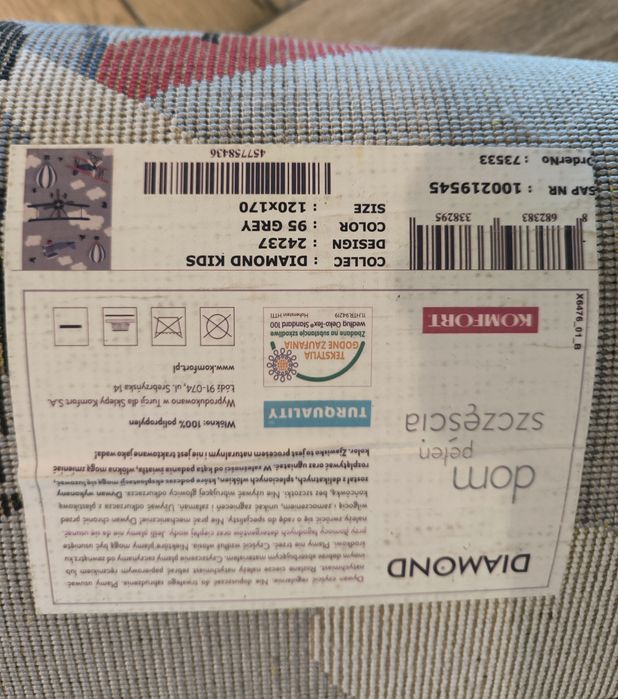 Dywan do pokoju dziecięcego w samoloty wymiar 120x 170