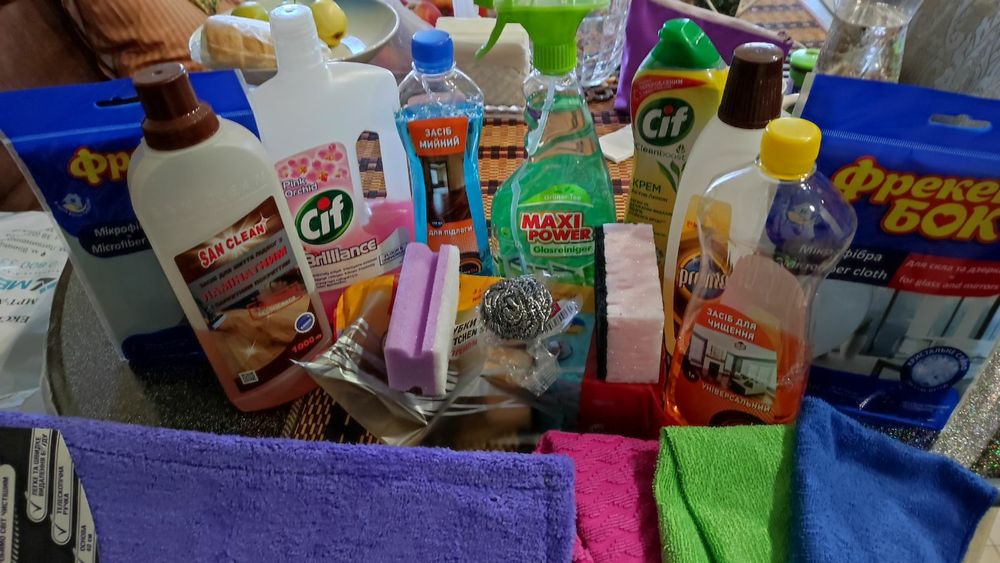 Підтримуюче,генеральне прибирання 1500 грн.