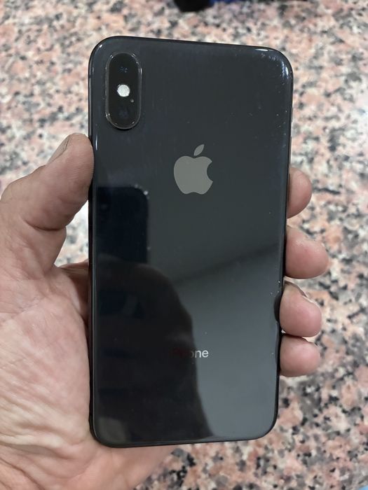 iPhone XS usado em bom estado