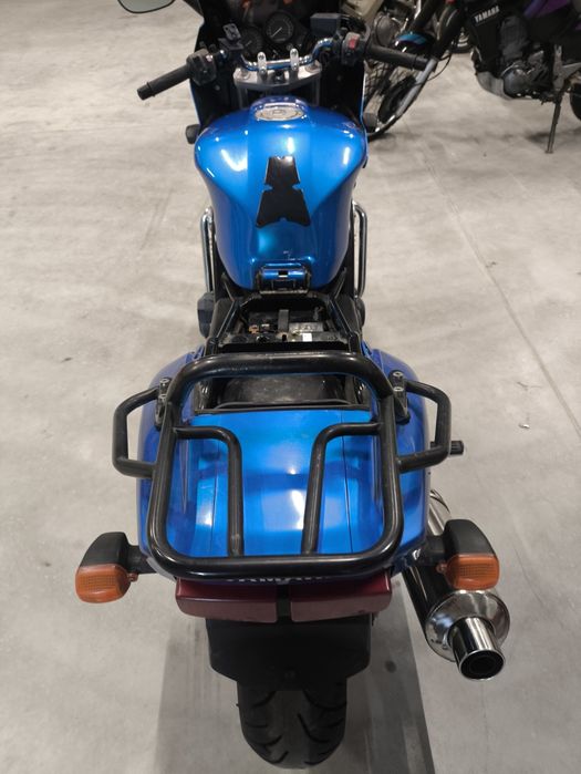 Yamaha Fzs 600 bagażnik stelaż tył