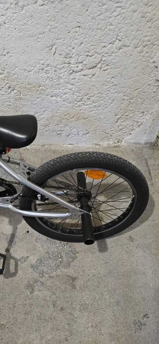 BMX na sprzedaż. Koła 20, pegi w zestawie.
