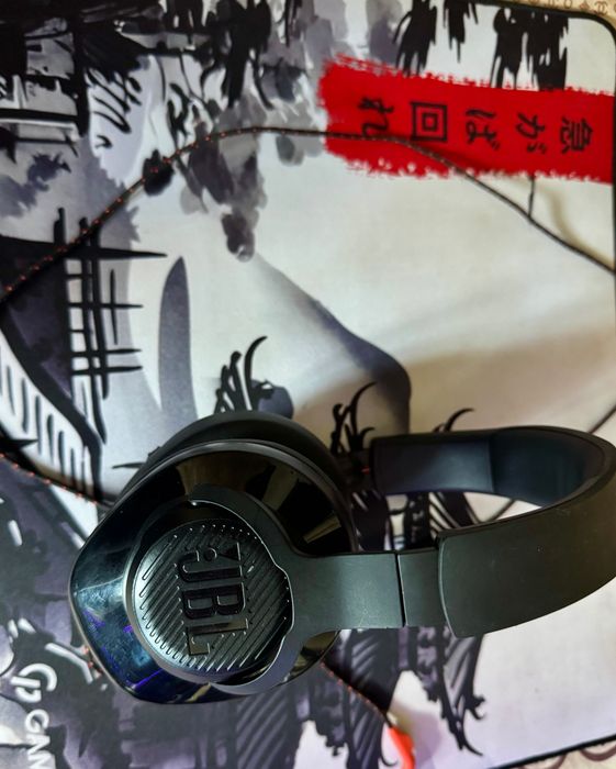 Навушники JBL Quantum 200