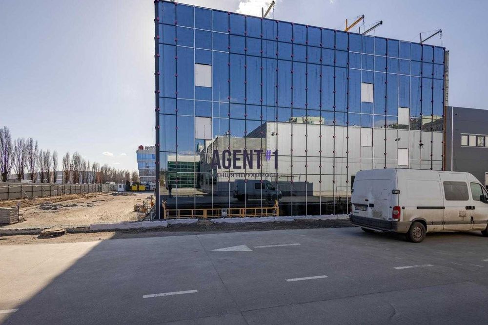 Оренда! Приміщення в бізнес центрі, 2 поверх, вул.Антонова 6, Чайки