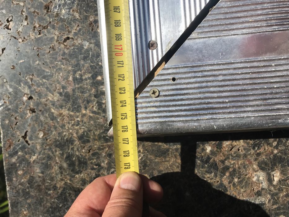 Алюминевая полка