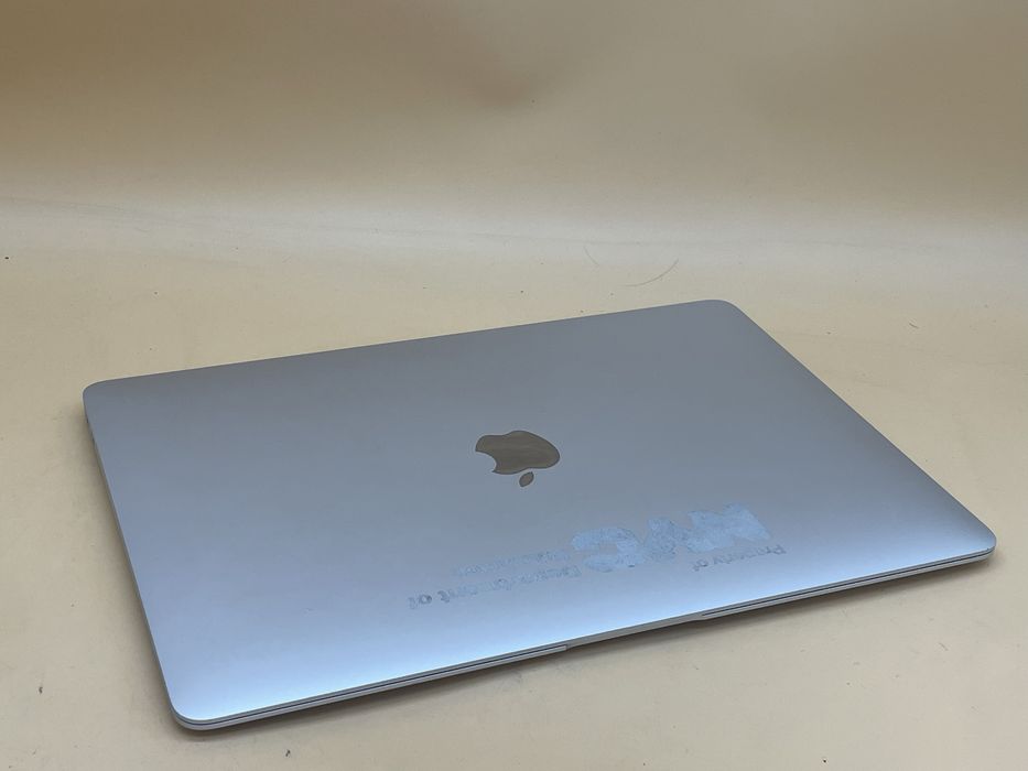 Macbook air 2020 m1 стан нф фото 90 циклів