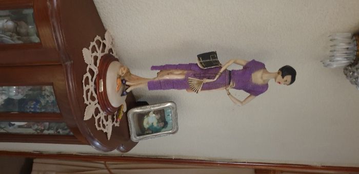 Estatueta em Marfinite Art Deco