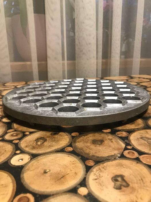 Пельменніца СССР товста та важка