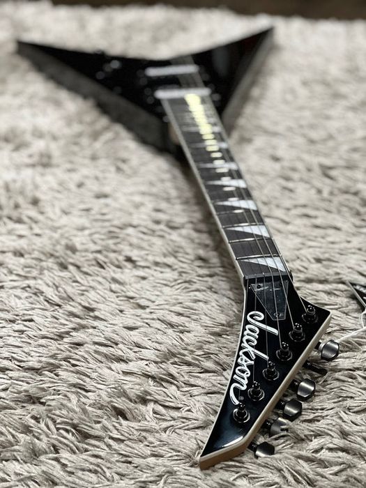 Guitarra flying v Jackson