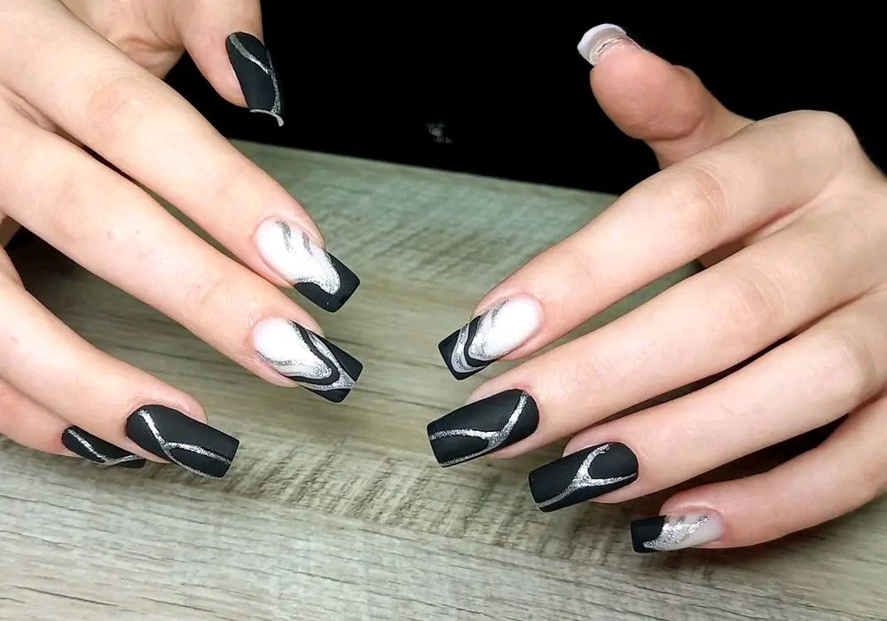 Манікюр, педикюр