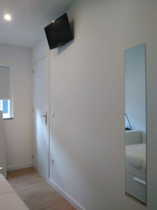 Quarto disponivel para estudante a 200m do ISEP e a 100m da Escola Superior de Saúde.