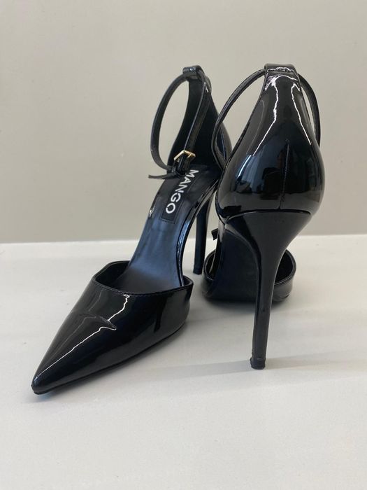 Sapatos de verniz da Mango