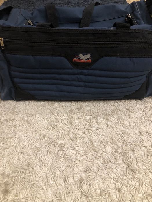 Сумка дорожня в гарному стані