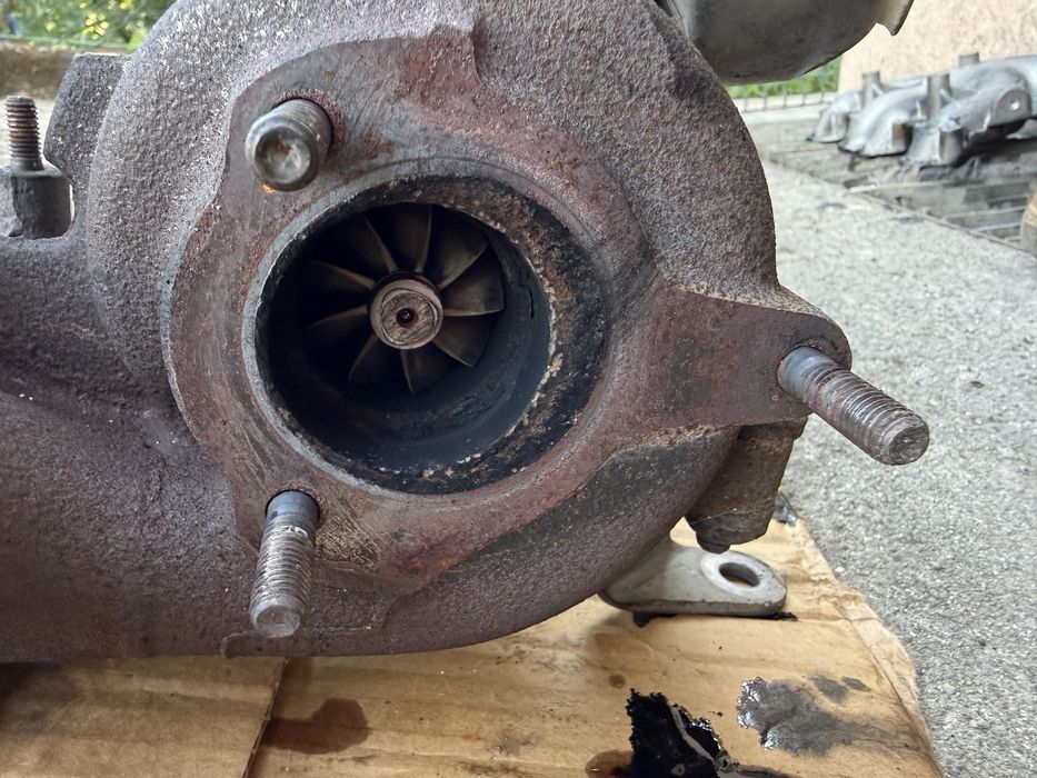 Turbo 1749VA Retirado de Golf 4 PD130ASZ