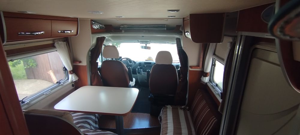Autocaravana McLouis perfilada