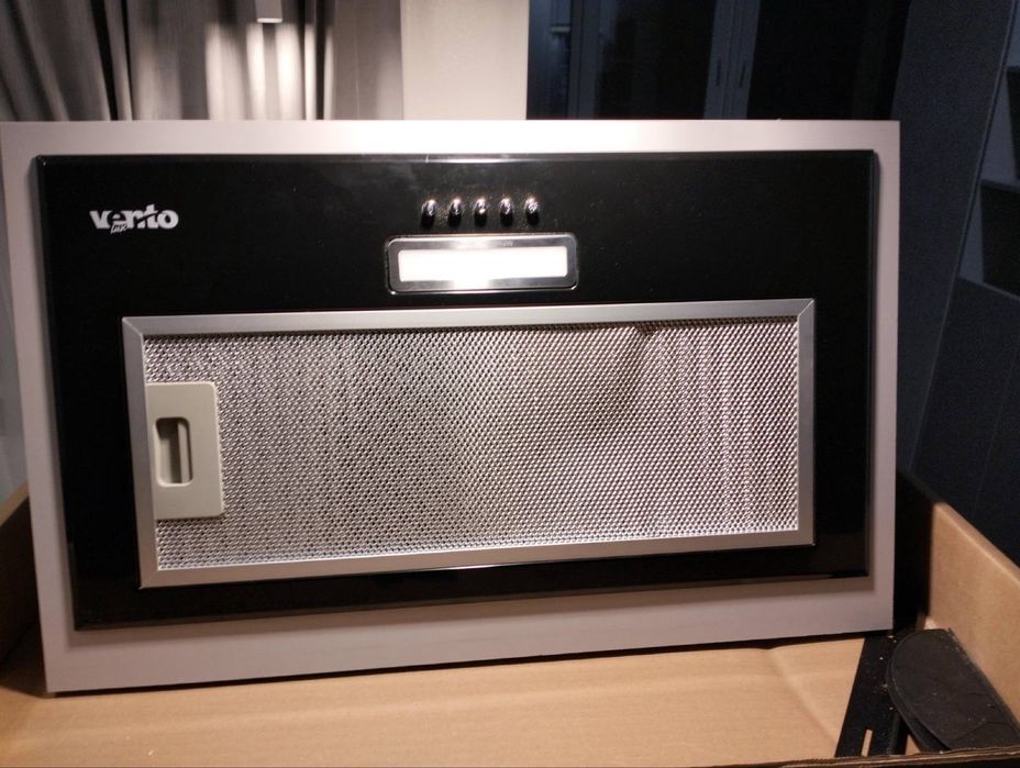 Продам кухонну витяжку