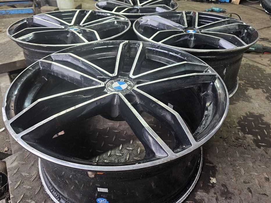 Alufelgi BMW 19"x8,5  5x120 ET34 Cena za 1szt. 4szt w ofercie