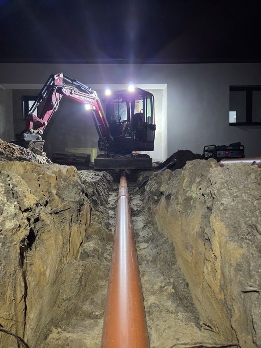 Usługi Minikoparką Koparko Ladowarka Wywrotką