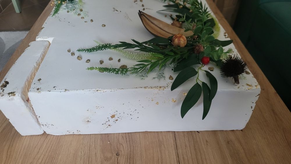 Weselny tort jako atrapa prostokątny w stylu boho