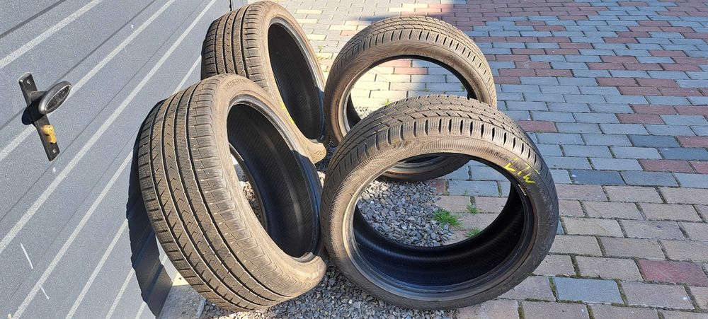 Opony Vredestein Quatrac Pro 215/45 R18 93Y