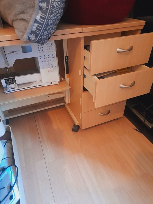 Mesa de Costura + Apoio