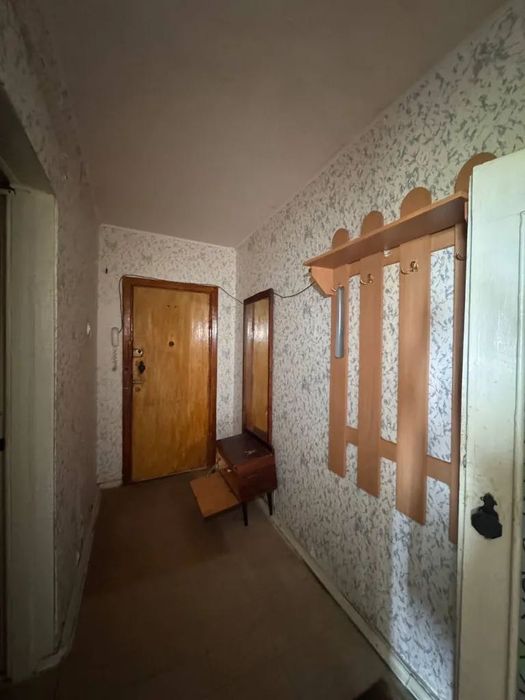 Продам простору 3-к квартиру Тополь-1 /Панікахи ТЦ TERRA
