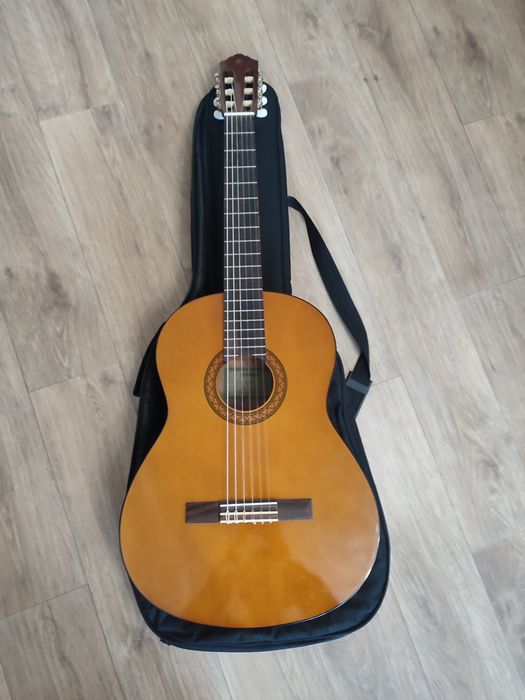 Гітара YAMAHA C40 б/у с чехлом
