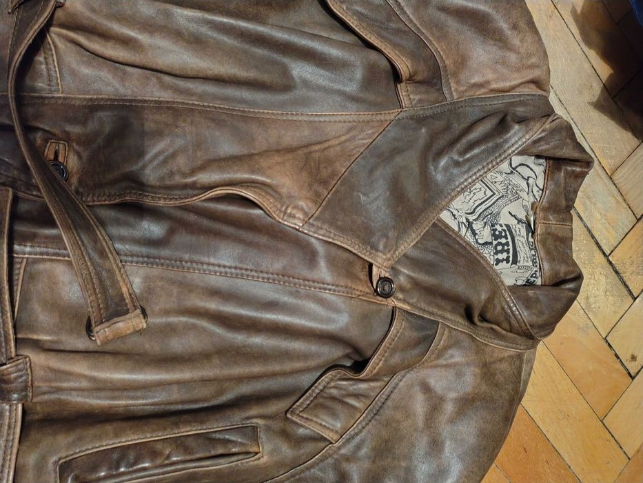 Kurtka skórzana w kolorze brąz