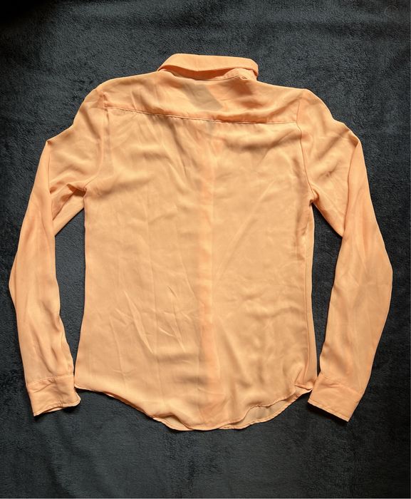 Blusa salmão corte clássico. Como nova.