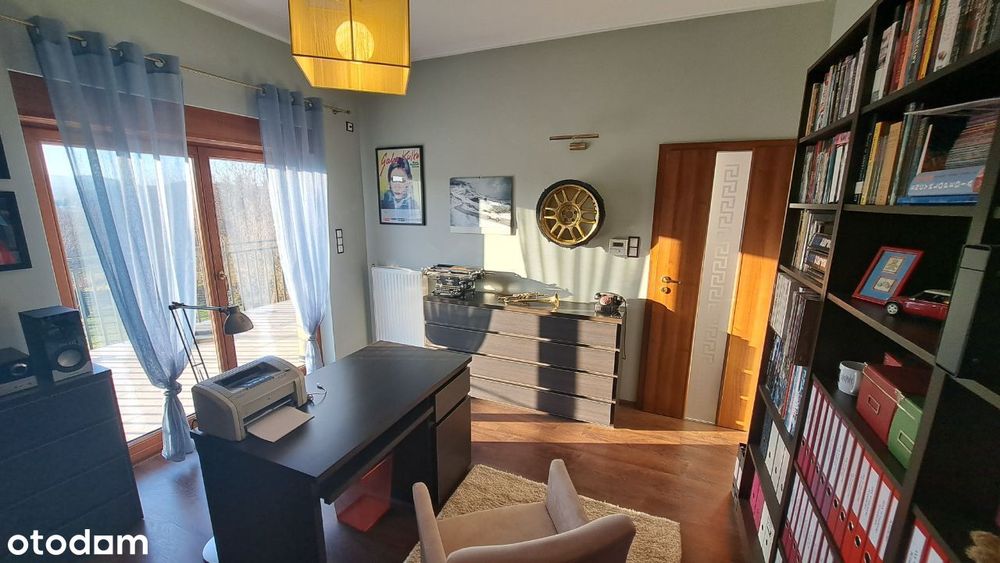 Funkcjonalny dom z pięknym widokiem