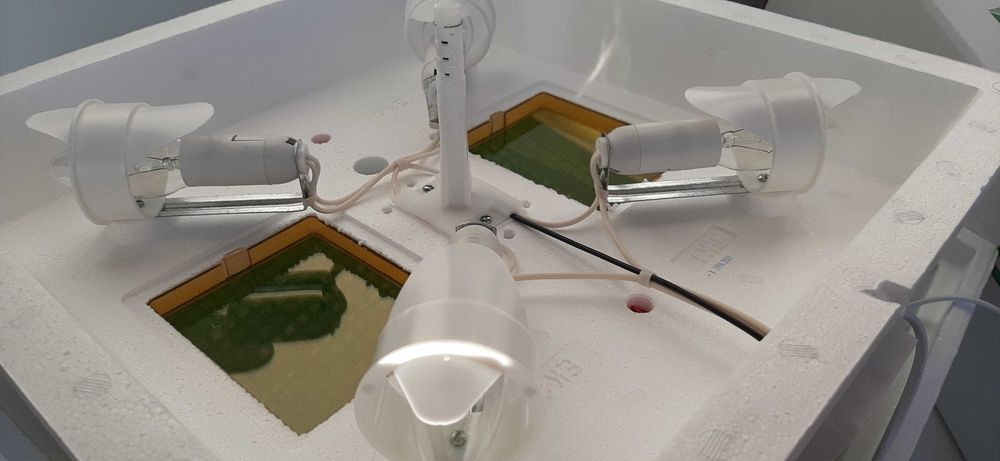 Інкубаторы Квочка МІ-30-1С и МІ-30-1Е ручний/механічний переворот