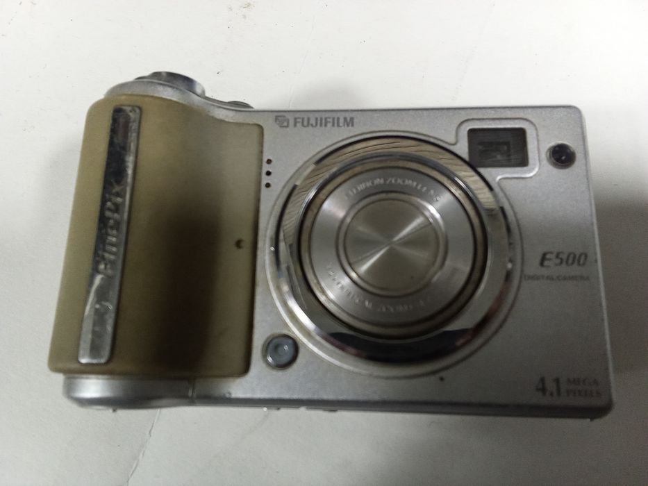 Фотоаппарат Fujifilm FinePix Е500