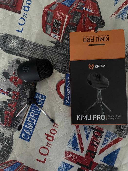Microfone KROM Kimu Pro + Webcam Trust Tyro Full HD