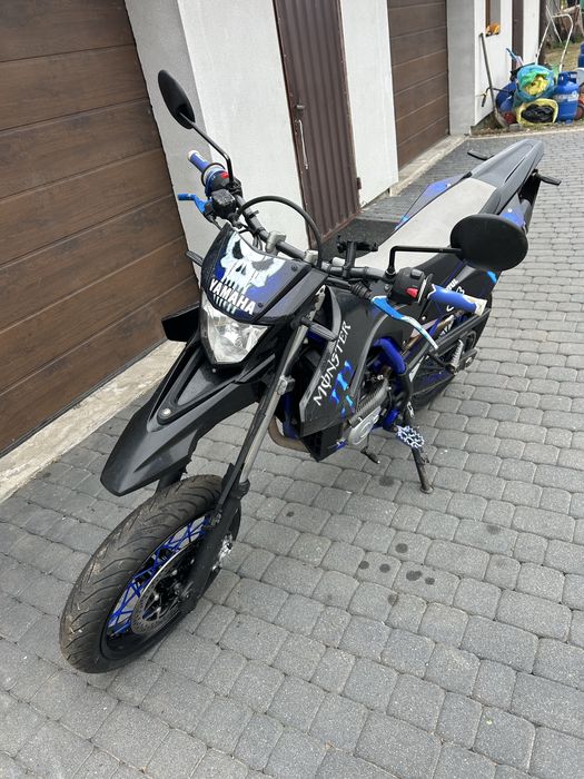 Yamaha wr125x.