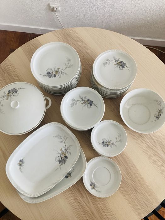 Porcelain Tableware Set479289343235205124