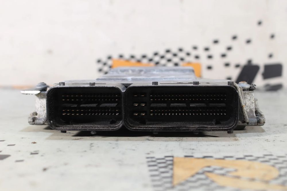 Centralina motor / ECU VOLKSWAGEN Passat (3C2)