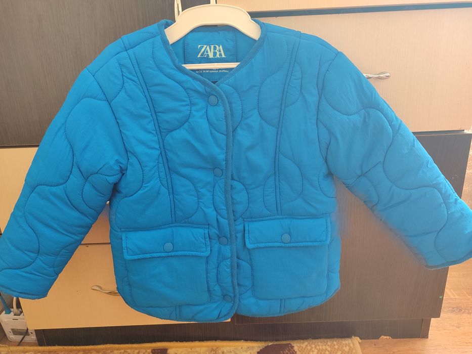 Куртка на дівчинку Zara, 116-122