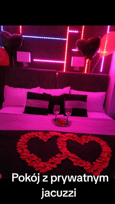 Pokój z  JACUZZI na wyłączność.Urodziny,zaręczyny.Mazow.