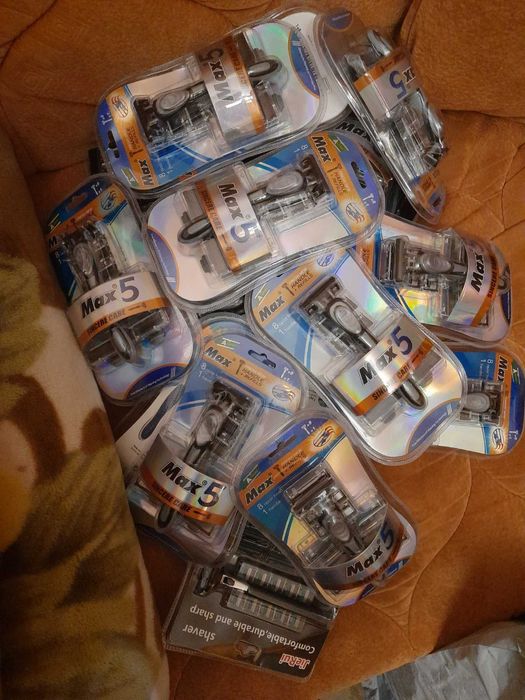 Станок, Бритва для гоління MAX5 + 8 додаткових касет